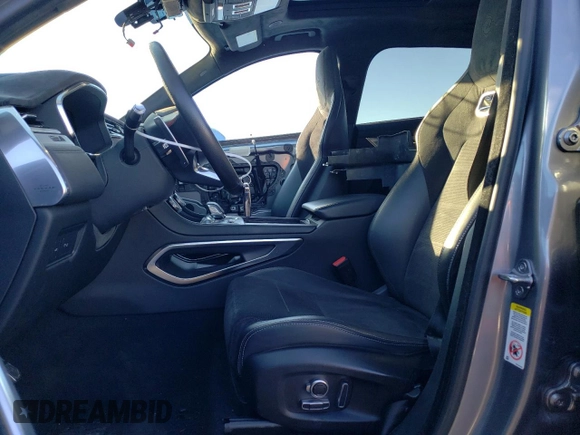 2021 Jaguar F-Pace SVR z VIN SADCZ2EE3MA681181, wystawiony jako Copart lot #82393414 z przebiegiem 21 895 mil mil oraz Szkoda całkowita • Salvage title. Historia ofert i sprzedaży dostępna na DreamBid. Obrazek 7.