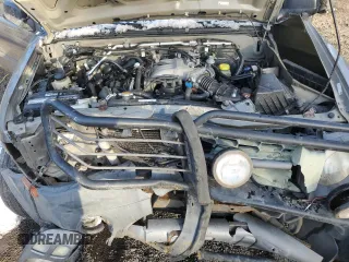 2003 Nissan Xterra XE z VIN 5N1ED28Y93C690880, wystawiony jako Copart lot #44200485 z przebiegiem 126 298 mil mil oraz Szkoda całkowita • Salvage title. Historia ofert i sprzedaży dostępna na DreamBid. Obrazek 12.