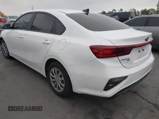 2021 Kia Forte FE with VIN 3KPF24AD2ME345167, listed as a IAAI auction lot 41891668 with 68,050 mi miles. Bid and sale history available at carsss.com. Image 3.