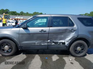 2017 Ford Police Interceptor Utility с VIN 1FM5K8AR0HGE25745, выставлен на аукционе IAAI как лот 42826519 с пробегом 160 893 миль миль и . История ставок и продаж доступна на DreamBid. Изображение 14.
