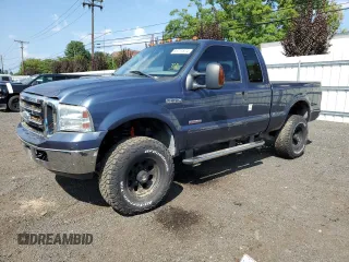 2006 Ford Super Duty F-250 XL with VIN 1FTSX21P26ED57865, listed as a Copart auction lot 68711674 with 90,180 mi miles and Salvage Title. Bid and sale history available at carsss.com. Image 1.