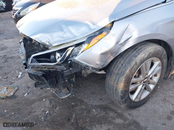 2017 Hyundai Sonata SE with VIN 5NPE24AF0HH568287, listed as a IAAI auction lot 41272571 with 1 mi miles. Bid and sale history available at carsss.com. Image 6.