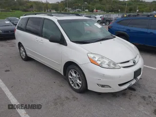 2006 Toyota Sienna XLE with VIN 5TDZA22C76S522489, listed as a IAAI auction lot 42089088 with 226,428 mi miles. Bid and sale history available at carsss.com. Image 1.
