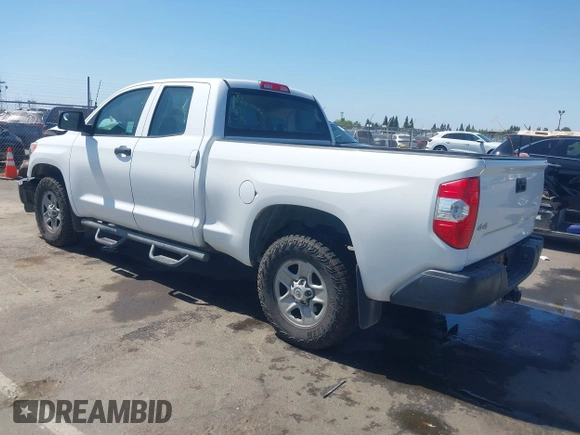 2017 Toyota Tundra SR с VIN 5TFUM5F16HX074447, выставлен на аукционе IAAI как лот 42359101 с пробегом 117 085 миль миль и . История ставок и продаж доступна на DreamBid. Изображение 3.