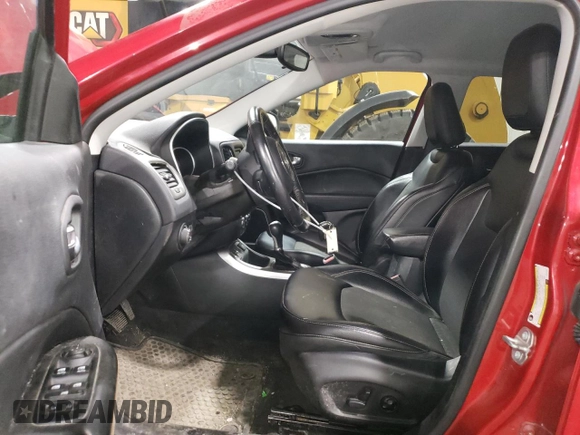2018 Jeep Compass Latitude z VIN 3C4NJCBB8JT227301, wystawiony jako Copart lot #55670485 z przebiegiem 54 732 mil mil oraz Szkoda całkowita • Salvage title. Historia ofert i sprzedaży dostępna na DreamBid. Obrazek 7.