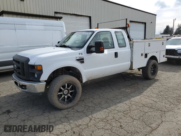 2008 Ford F-350 with VIN 1FDWX31598EB26109, listed as a Copart auction lot 45018785 with 69,484 mi miles and Clean title. Bid and sale history available at DreamBid. Image 1.