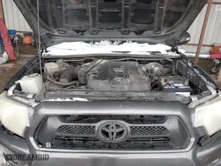 2013 Toyota Tacoma PreRunner with VIN 3TMJU4GN6DM153390, listed as a IAAI auction lot 41300619 with 163,974 mi miles. Bid and sale history available at carsss.com. Image 10.