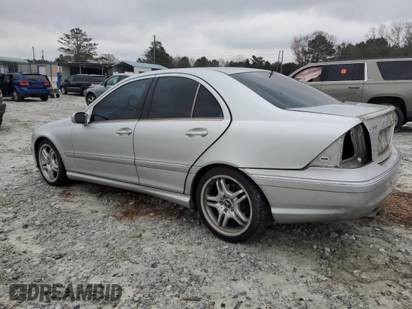 2005 Mercedes-Benz C 55 AMG z VIN WDBRF76J85F578476, wystawiony jako Copart lot #88334725 z przebiegiem 190 507 mil mil oraz Szkoda całkowita • Salvage title. Historia ofert i sprzedaży dostępna na DreamBid. Obrazek 2.