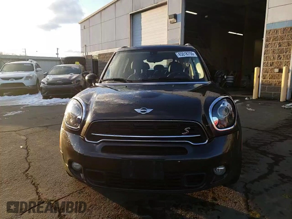 2015 MINI Cooper Countryman S with VIN WMWZC5C51FWM18945, listed as a Copart auction lot 45018755 with 135,086 mi miles and Salvage Title. Bid and sale history available at carsss.com. Image 13.