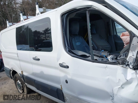 2015 Ford Transit Cargo with VIN 1FTNE1ZM1FKA69893, listed as a IAAI auction lot 41330596 with 234,974 mi miles. Bid and sale history available at carsss.com. Image 14.
