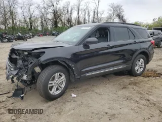 2023 Ford Explorer XLT z VIN 1FMSK8DH8PGA57433, wystawiony jako Copart lot #52683785 z przebiegiem 133 584 mil mil oraz Szkoda całkowita • Salvage title. Historia ofert i sprzedaży dostępna na DreamBid. Obrazek 1.