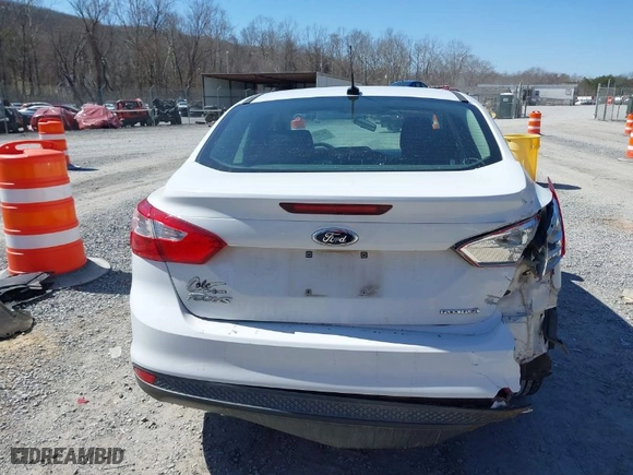 2013 Ford Focus S with VIN 1FADP3E26DL143666, listed as a IAAI auction lot 41757499 with NaN miles. Bid and sale history available at carsss.com. Image 16.