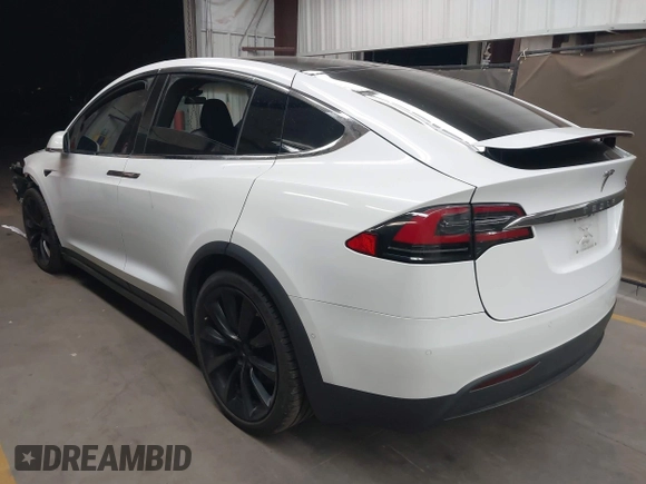 2020 Tesla Model X Long Range with VIN 5YJXCDE22LF305223, listed as a IAAI auction lot 41989862 with 48,309 mi miles. Bid and sale history available at carsss.com. Image 3.