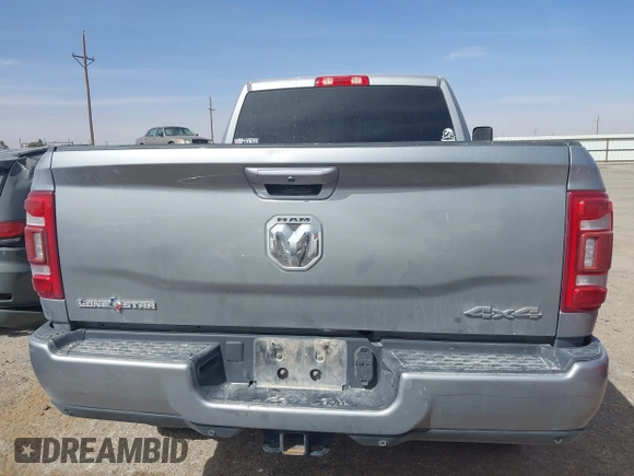 2022 Ram 2500 Big Horn z VIN 3C6UR5DL1NG178793, wystawiony jako IAAI lot #41810830 z przebiegiem 76 551 mil mil oraz . Historia ofert i sprzedaży dostępna na DreamBid. Obrazek 16.