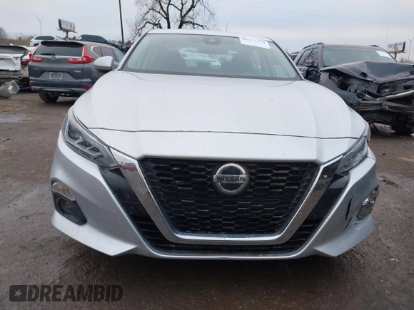 2020 Nissan Altima 2.5 SL with VIN 1N4BL4EVXLC164117, listed as a IAAI auction lot 41472170 with 117,413 mi miles. Bid and sale history available at carsss.com. Image 12.
