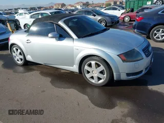 2002 Audi TT with VIN TRUUT28N421003653, listed as a IAAI auction lot 41343568 with 133,034 mi miles. Bid and sale history available at carsss.com. Image 1.