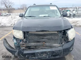 2008 Ford Escape Hybrid with VIN 1FMCU59H28KB66264, listed as a IAAI auction lot 41656399 with 259,238 mi miles. Bid and sale history available at carsss.com. Image 12.
