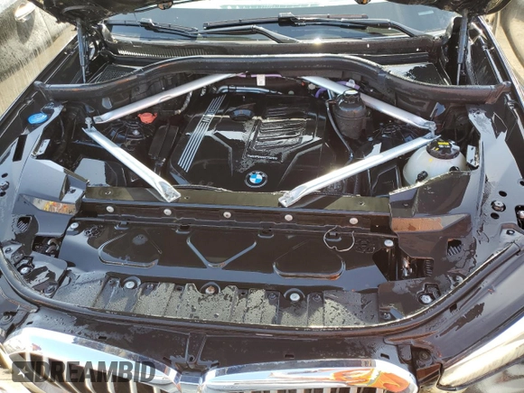 2021 BMW X5 xDrive40i with VIN 5UXCR6C07M9H20061, listed as a Copart auction lot 60442474 with 25,629 mi miles and Non repairable. Bid and sale history available at DreamBid. Image 12.