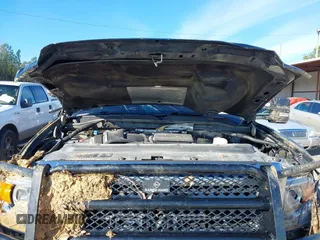 2018 GMC Sierra 2500HD SLT with VIN 1GT12TEY1JF115980, listed as a IAAI auction lot 41281634 with 1 mi miles. Bid and sale history available at carsss.com. Image 10.
