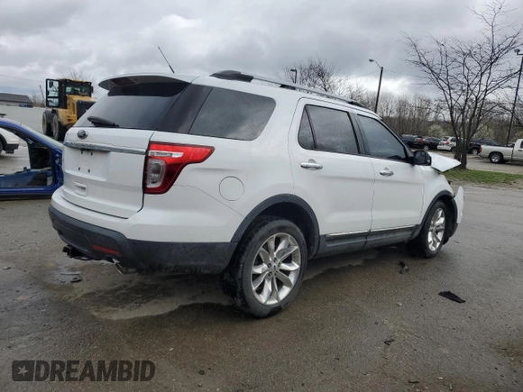 2013 Ford Explorer XLT with VIN 1FM5K7D89DGA76253, listed as a Copart auction lot 50044085 with 239,969 mi miles and Salvage Title. Bid and sale history available at DreamBid. Image 3.