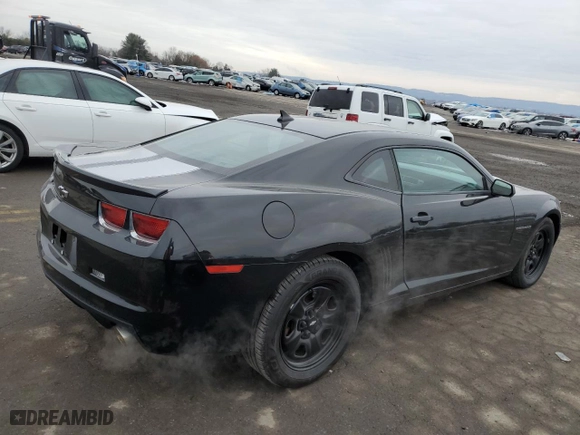 2013 Chevrolet Camaro LS with VIN 2G1FE1E30D9238052, listed as a Copart auction lot 41528105 with 167,902 mi miles and Salvage Title. Bid and sale history available at carsss.com. Image 3.