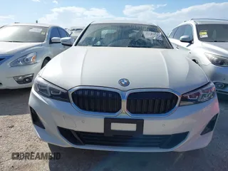 2023 BMW 3 Series 330e xDrive with VIN 3MW39FS0XP8D03304, listed as a IAAI auction lot 41358861 with 33,899 mi miles. Bid and sale history available at carsss.com. Image 13.