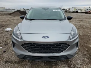 2022 Ford Escape SE z VIN 1FMCU0G64NUA88803, wystawiony jako Copart lot #46063645 z przebiegiem 45 615 mil mil oraz Szkoda całkowita • Salvage title. Historia ofert i sprzedaży dostępna na DreamBid. Obrazek 5.