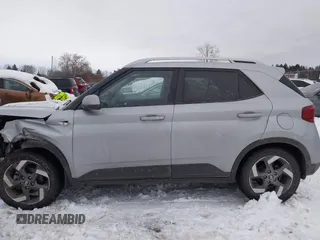 2022 Hyundai Venue SEL z VIN KMHRC8A31NU206543, wystawiony jako IAAI lot #41354252 z przebiegiem 42 256 mil mil oraz . Historia ofert i sprzedaży dostępna na DreamBid. Obrazek 14.