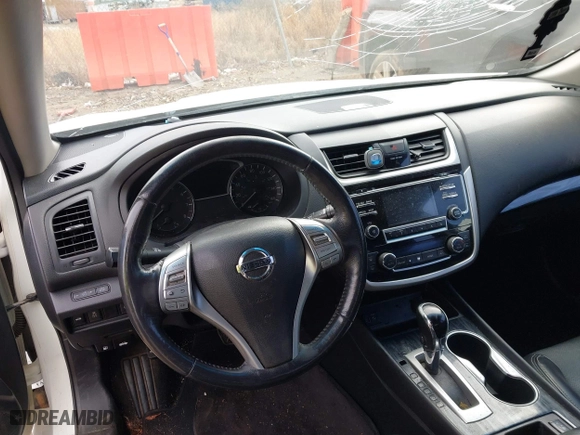 2018 Nissan Altima 2.5 SV with VIN 1N4AL3AP9JC150008, listed as a IAAI auction lot 41481389 with 104,796 mi miles. Bid and sale history available at carsss.com. Image 21.