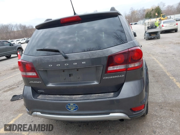 2015 Dodge Journey Crossroad with VIN 3C4PDCGB0FT639390, listed as a IAAI auction lot 41881370 with 164,219 mi miles and . Bid and sale history available at DreamBid. Image 16.