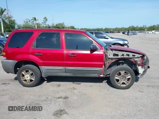 2005 Ford Escape XLS Value с VIN 1FMYU02Z65KC52815, выставлен на аукционе IAAI как лот 42236602 с пробегом 201 893 миль миль и . История ставок и продаж доступна на DreamBid. Изображение 14.