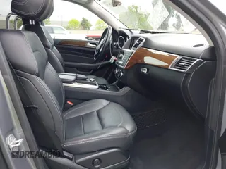 2012 Mercedes-Benz M ML 350 with VIN 4JGDA5HB2CA022335, listed as a IAAI auction lot 42045828 with 162,328 mi miles. Bid and sale history available at carsss.com. Image 5.