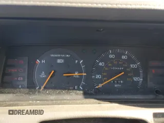 1988 Toyota Camry z VIN JT2SV24E5J3276324, wystawiony jako Copart lot #88117355 z przebiegiem 89 928 mil mil oraz Szkoda całkowita • Salvage title. Historia ofert i sprzedaży dostępna na DreamBid. Obrazek 9.
