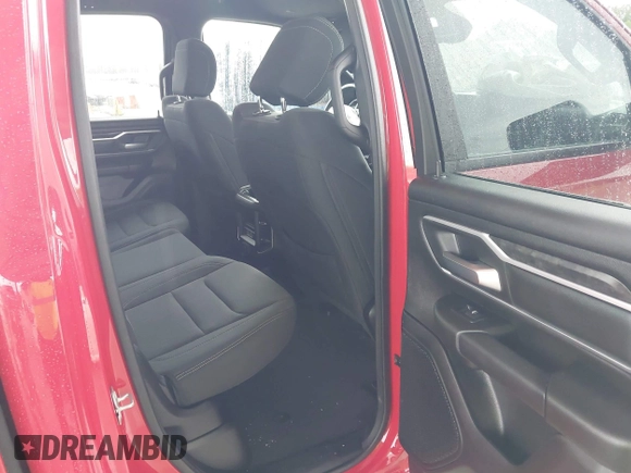 2022 Ram 1500 Big Horn z VIN 1C6RRFBG7NN220702, wystawiony jako IAAI lot #42244874 z przebiegiem 39 799 mil mil oraz . Historia ofert i sprzedaży dostępna na DreamBid. Obrazek 8.
