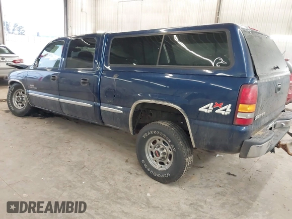 2002 GMC Sierra 2500HD SLE with VIN 1GTHK23192F157362, listed as a IAAI auction lot 41200514 with 145,273 mi miles. Bid and sale history available at carsss.com. Image 3.