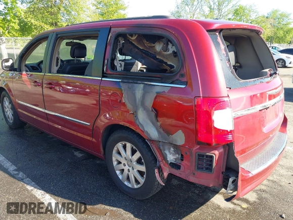 2013 Chrysler Town & Country Touring z VIN 2C4RC1BG0DR808746, wystawiony jako IAAI lot #42211342 z przebiegiem 117 542 mil mil oraz . Historia ofert i sprzedaży dostępna na DreamBid. Obrazek 3.
