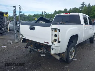 2013 GMC Sierra 2500HD Denali z VIN 1GT125E8XDF238662, wystawiony jako IAAI lot #42253366 z przebiegiem 250 409 mil mil oraz . Historia ofert i sprzedaży dostępna na DreamBid. Obrazek 17.