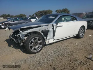2017 Rolls-Royce Wraith with VIN SCA665C59HUX86762, listed as a Copart auction lot 82405254 with 10,422 mi miles and Salvage Title. Bid and sale history available at carsss.com. Image 1.
