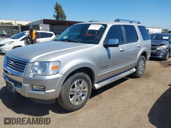 2007 Ford Explorer Limited с VIN 1FMEU65E27UB79299, выставлен на аукционе IAAI как лот 42528844 с пробегом 145 723 миль миль и . История ставок и продаж доступна на DreamBid. Изображение 2.