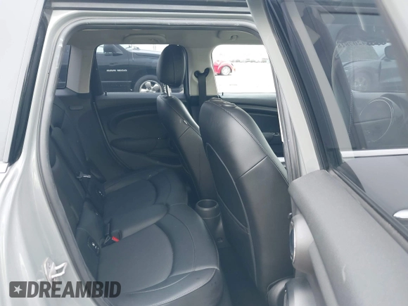 2015 MINI Hardtop 4 Door with VIN WMWXS5C52FT829699, listed as a IAAI auction lot 42078187 with 59,641 mi miles and . Bid and sale history available at DreamBid. Image 8.