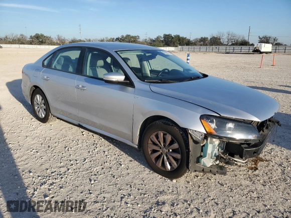 2014 Volkswagen Passat S with VIN 1VWAS7A30EC120934, listed as a Copart auction lot 86300754 with 91,176 mi miles and Salvage Title. Bid and sale history available at carsss.com. Image 4.
