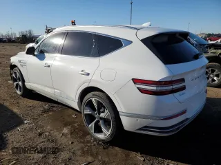 2025 Genesis GV80 Prestige with VIN KMUHEESC1SU226243, listed as a Copart auction lot 87865135 with 9,516 mi miles and Clean Title. Bid and sale history available at DreamBid. Image 2.