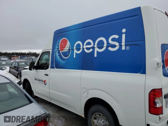 2015 Nissan NV SV with VIN 1N6AF0LY7FN801117, listed as a Copart auction lot 45111185 with 385,489 mi miles and Salvage Title. Bid and sale history available at carsss.com. Image 2.