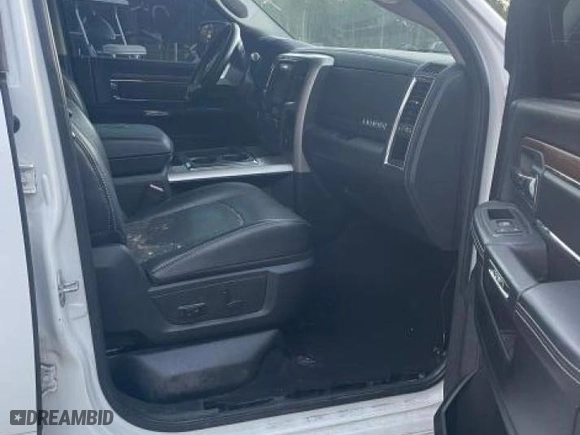 2015 Ram 2500 Laramie with VIN 3C6UR5NJ8FG515488, listed as a Copart auction lot 88621135 with 1 mi miles and Salvage Title. Bid and sale history available at carsss.com. Image 5.