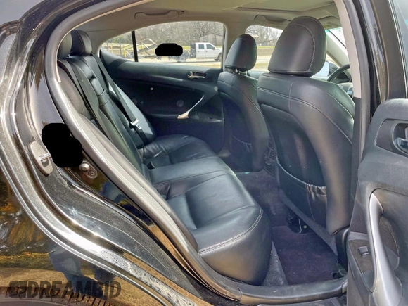 2011 Lexus IS 250 z VIN JTHBF5C22B2100995, wystawiony jako Copart lot #57727715 z przebiegiem 185 877 mil mil oraz Czysty tytuł • Clean title. Historia ofert i sprzedaży dostępna na DreamBid. Obrazek 6.