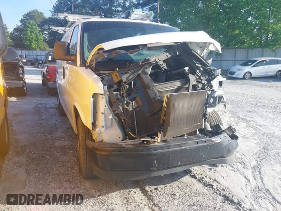2020 Chevrolet Express Cargo with VIN 1GCWGAFP0L1261725, listed as a IAAI auction lot 42090746 with 67,851 mi miles and . Bid and sale history available at DreamBid. Image 1.