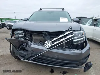 2018 Volkswagen Atlas 3.6L V6 SEL with VIN 1V2MR2CA7JC543769, listed as a IAAI auction lot 41479621 with 122,699 mi miles. Bid and sale history available at carsss.com. Image 12.
