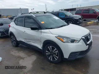 2020 Nissan Kicks SV with VIN 3N1CP5CV1LL506573, listed as a IAAI auction lot 41902008 with 91,494 mi miles. Bid and sale history available at carsss.com. Image 1.