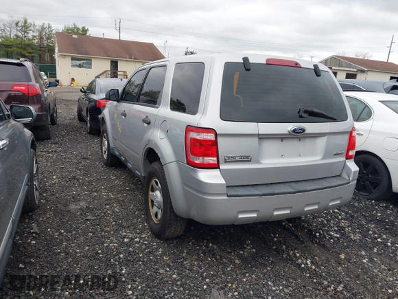 2008 Ford Escape XLS with VIN 1FMCU92Z18KE18919, listed as a IAAI auction lot 40941548 with Not provided miles and . Bid and sale history available at DreamBid. Image 3.