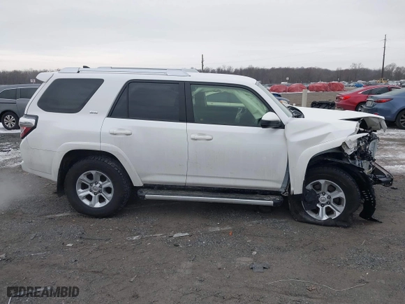 2017 Toyota 4Runner SR5 with VIN JTEBU5JR0H5451303, listed as a IAAI auction lot 41351962 with 68,872 mi miles. Bid and sale history available at carsss.com. Image 14.